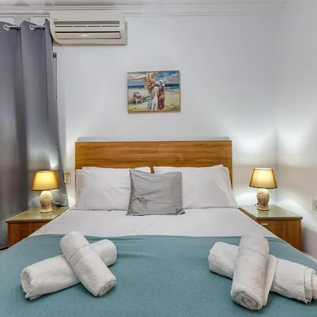 Apartment 2br Qawra With Private Balcony, Near The Sea By 360 Estates