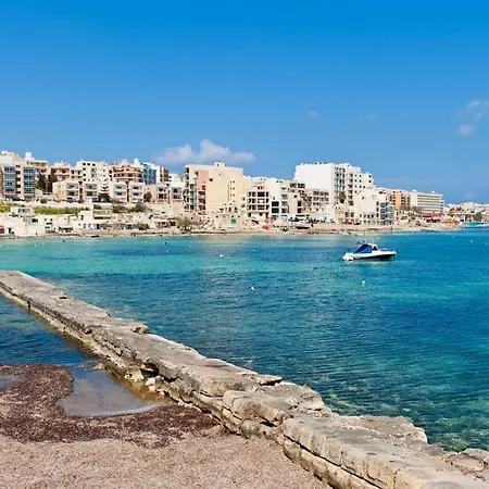 2br Qawra With Private Balcony, Near The Sea By 360 Estates
