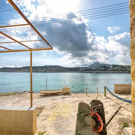 Apartment 2br Qawra With Private Balcony, Near The Sea By 360 Estates *